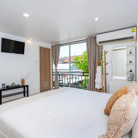Kata Station Boutique Hotel Exterior photo