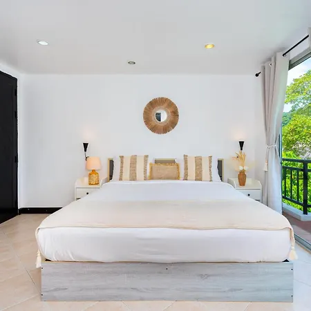 Kata Station Boutique Hotel Exterior photo